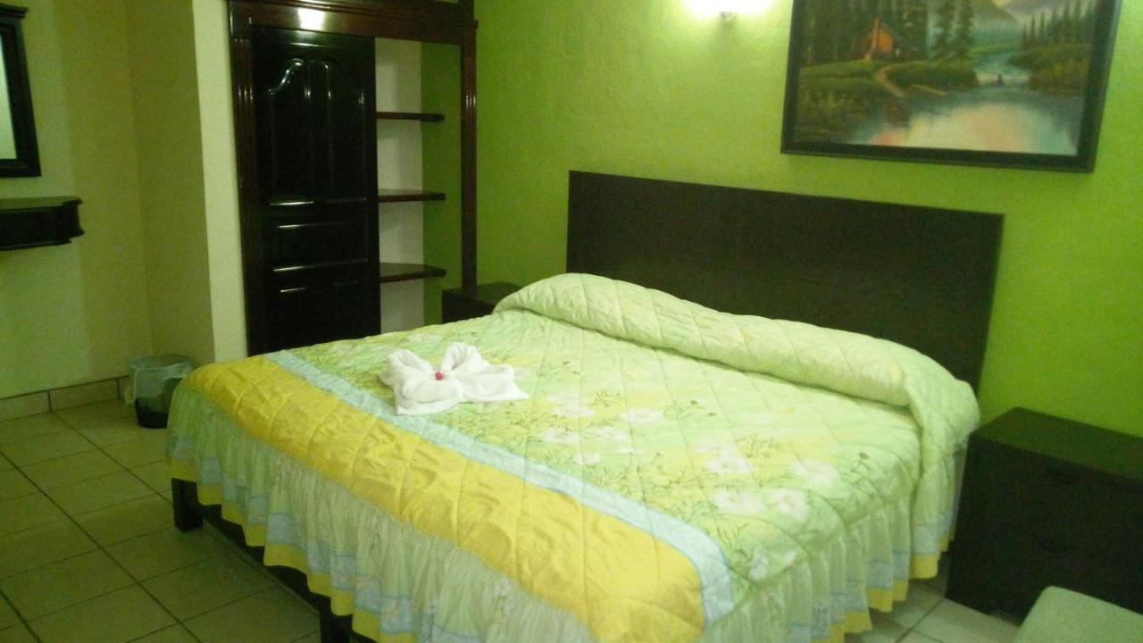 Hotel Real Plaza Ocosingo Екстер'єр фото